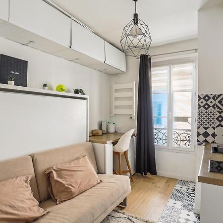 Small Comfortable Studio Near Eiffel Tower Париж Екстериор снимка