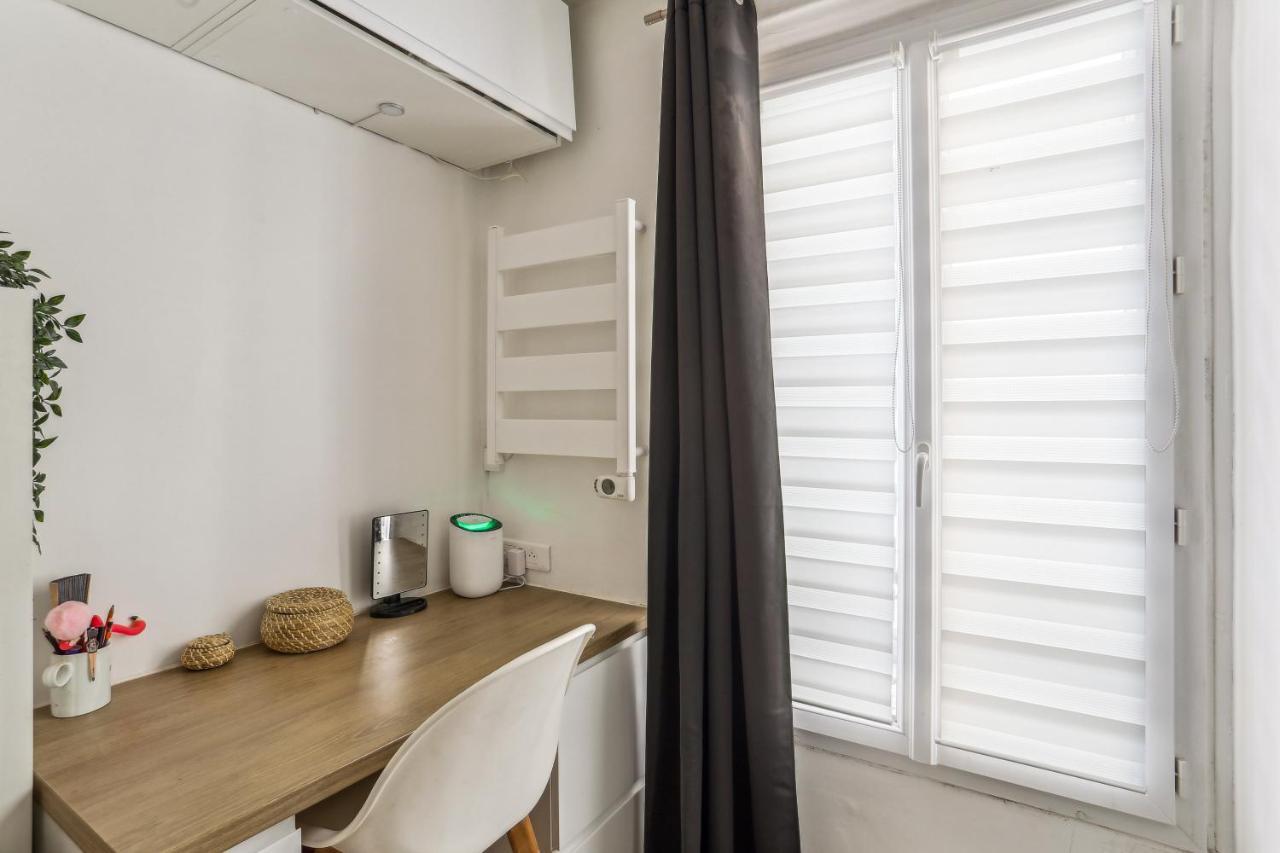 Small Comfortable Studio Near Eiffel Tower Париж Екстериор снимка