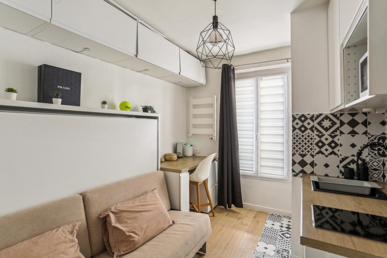Small Comfortable Studio Near Eiffel Tower Париж Екстериор снимка